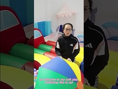 Белая мягкая игра Внутреннее оборудование Ферма Отскакивающий дом Детские коврики и забор