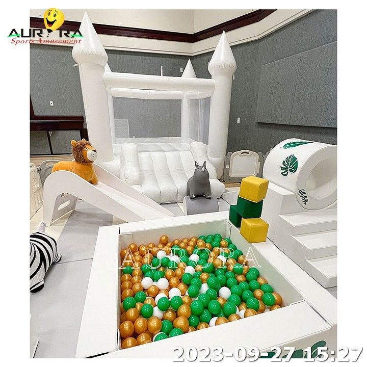 Дешевый Custom Indoor White Soft Play Оборудование для мягкой игры с надувным отскочным домом