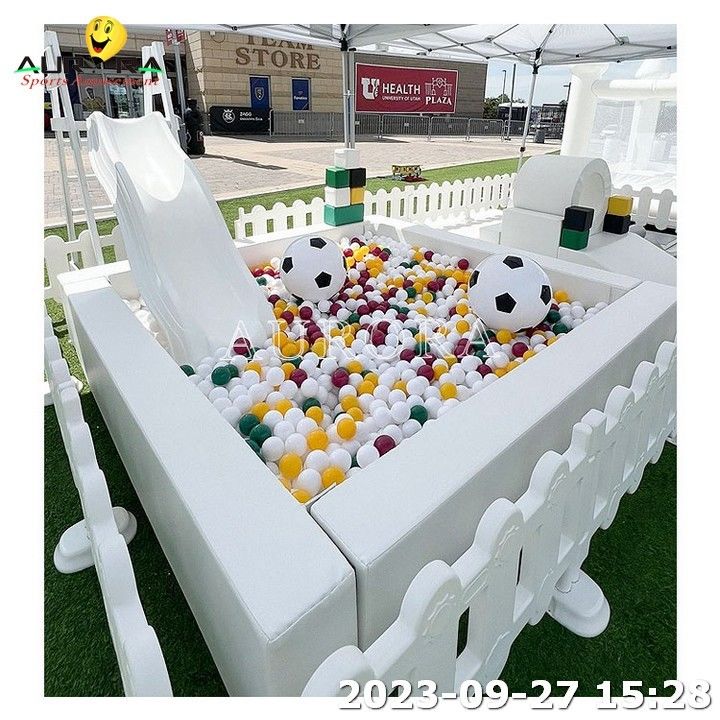 Дешевый Custom Indoor White Soft Play Оборудование для мягкой игры с надувным отскочным домом